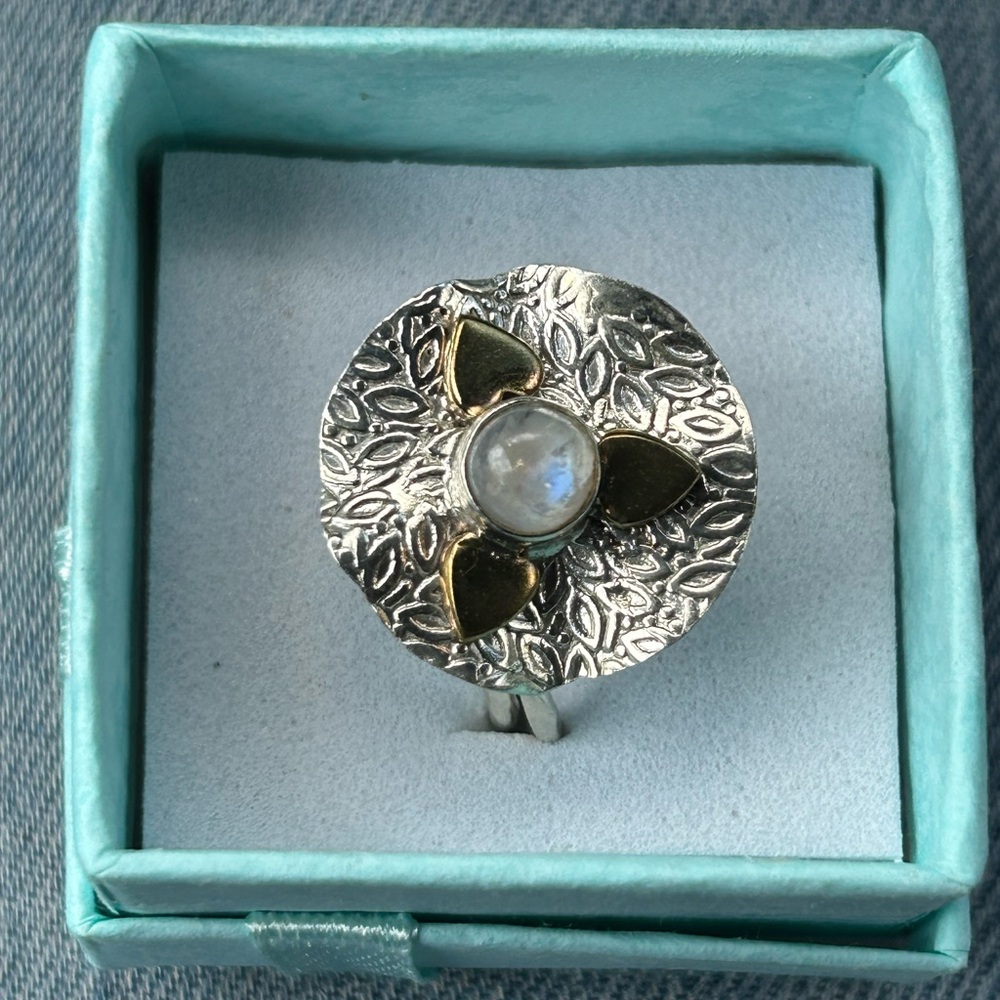 Unique Natural Moonstone Ring! Size 8 - image 8